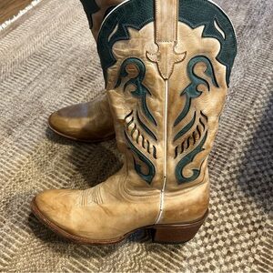 Macie Bean Women's Boots - Yard Sally - Bone Mad Dog Size 9M